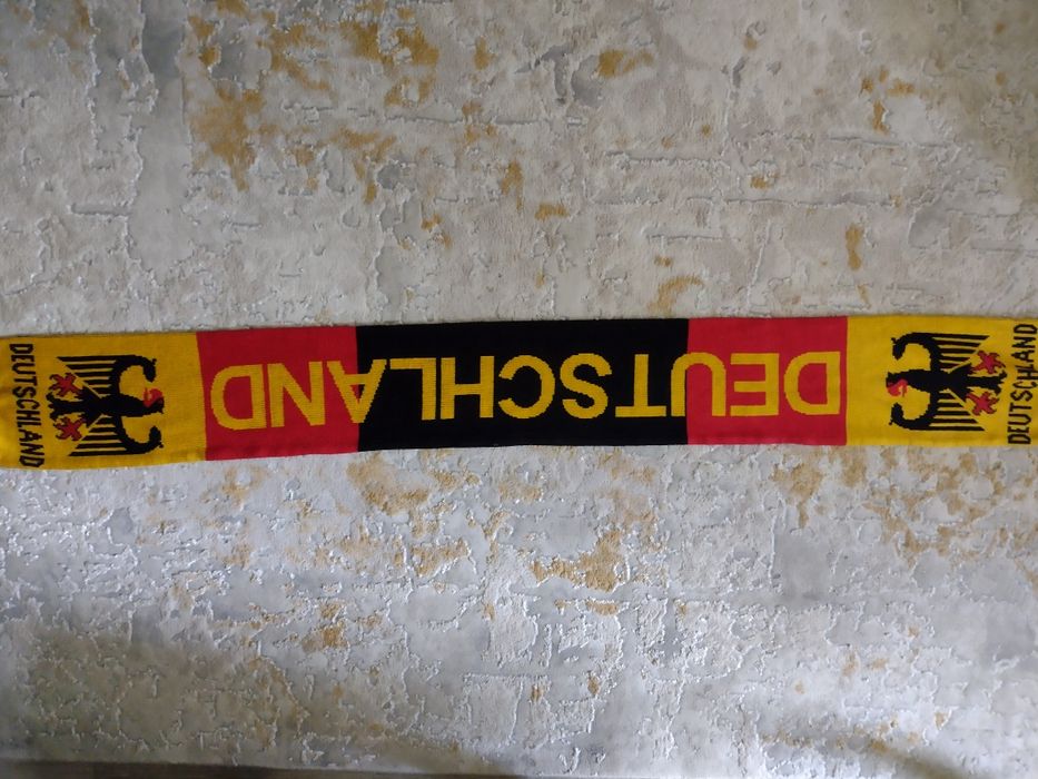 Fulare Manchester, Arsenal, naționala Germaniei