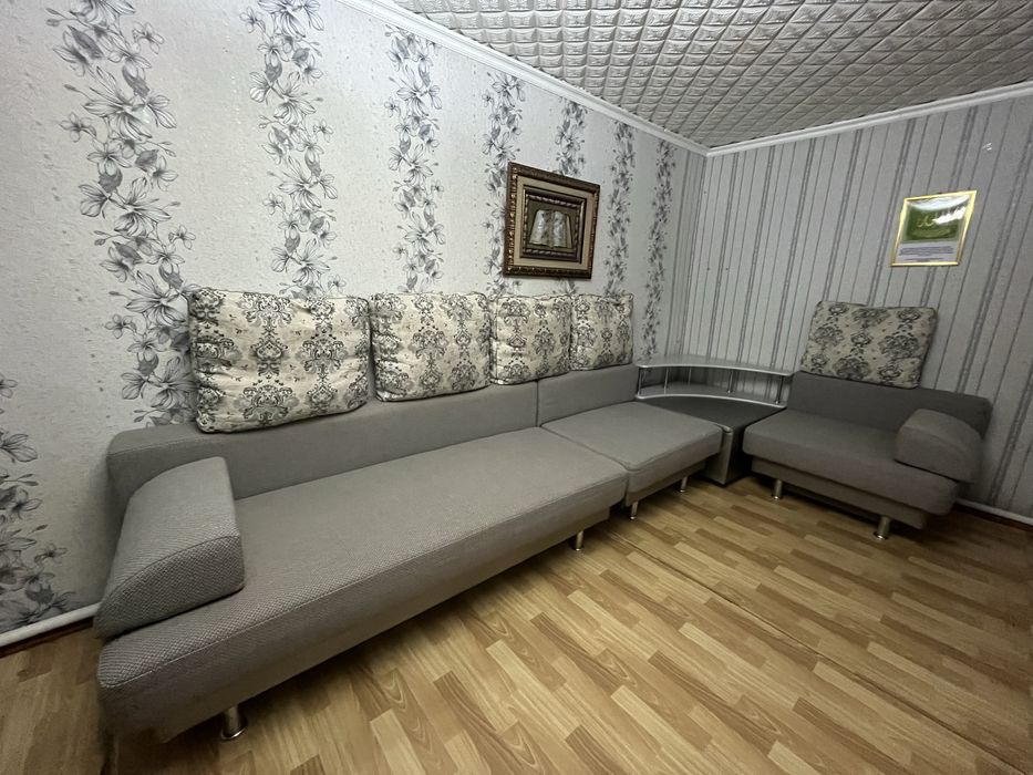 Продам Диван для гостиной