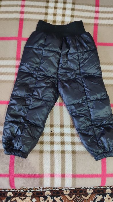 Продам демисезонный костюм