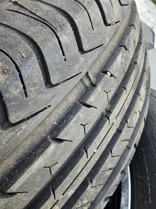 Летниее шины 205/65/15