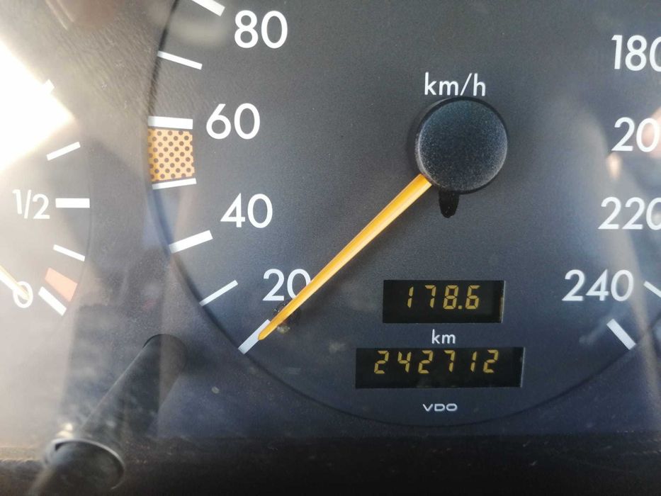MERCEDES-BENZ C-Class 1994 — imagine 3