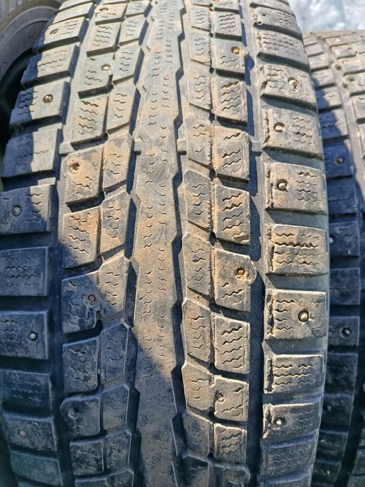 Продам 4 шины на 17