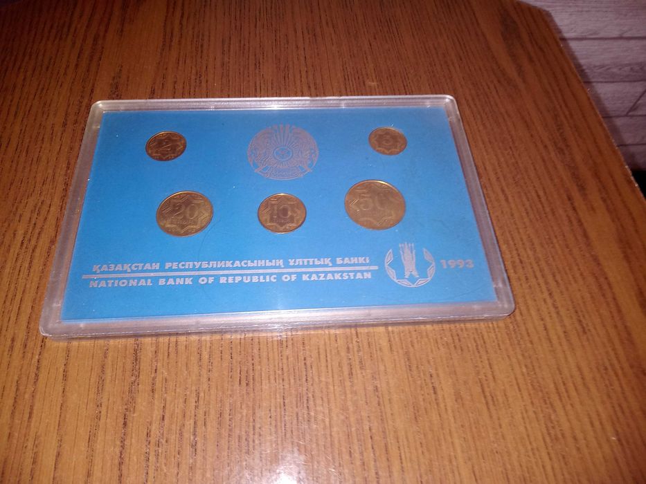 Банковский набор монет