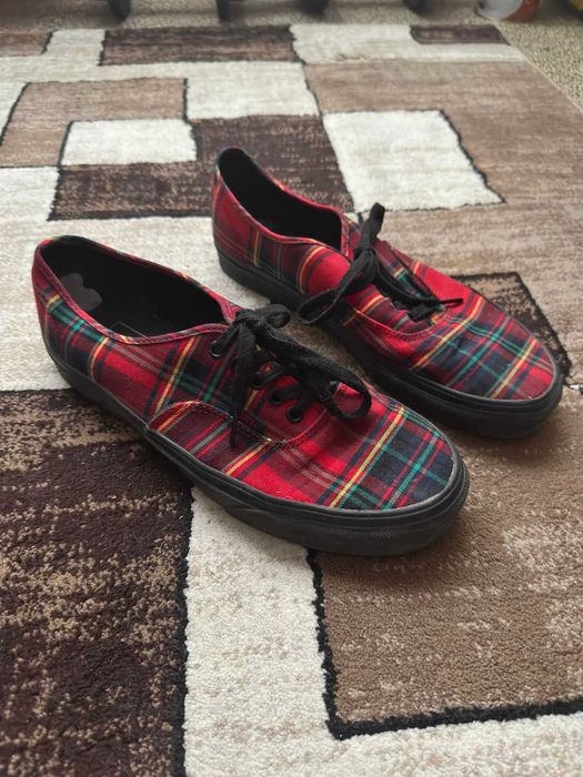 VANS Authentic .