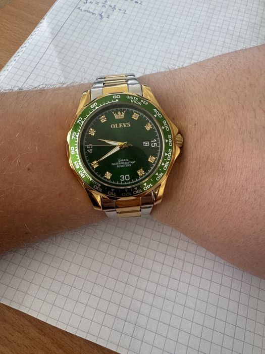 vand ceas elvetian rolex