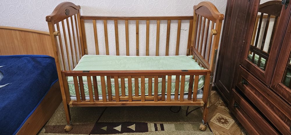 Отдам даром детскую кроватку