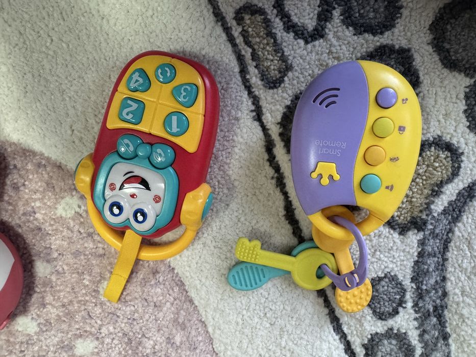 Лот бебешки играчки