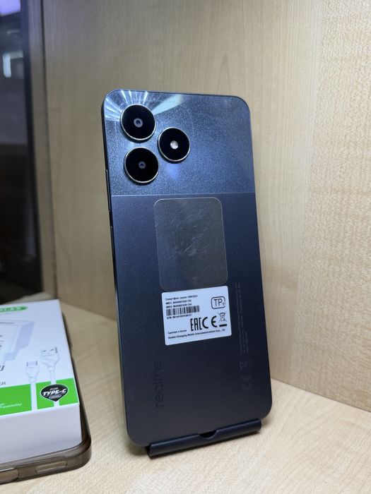 Смартфон Realme Note 50-64 gb.
