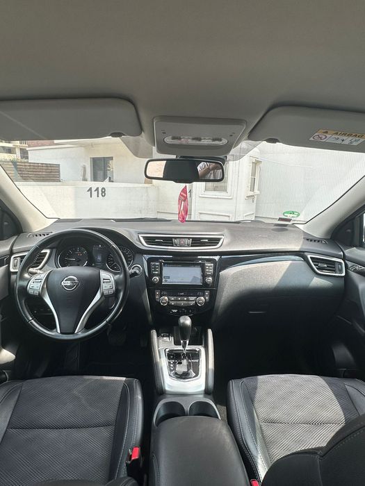 Nissan Qashqai Tekna / 1.6 dci / Automat / 2015 / Camere 360