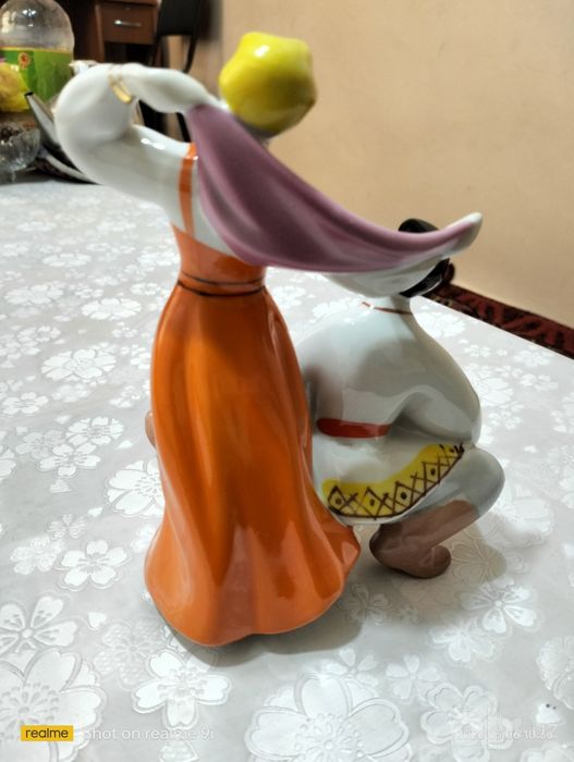 Советская фарфоровая статуэтка «Русский танец»