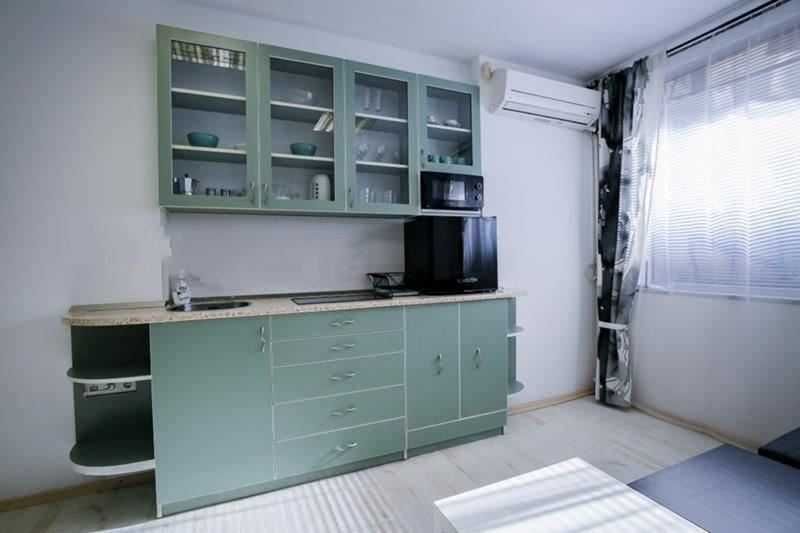 Продава се Двустаен апартамент в София, Център - 62 кв.м за 1078 €/кв.м - Снимка #2