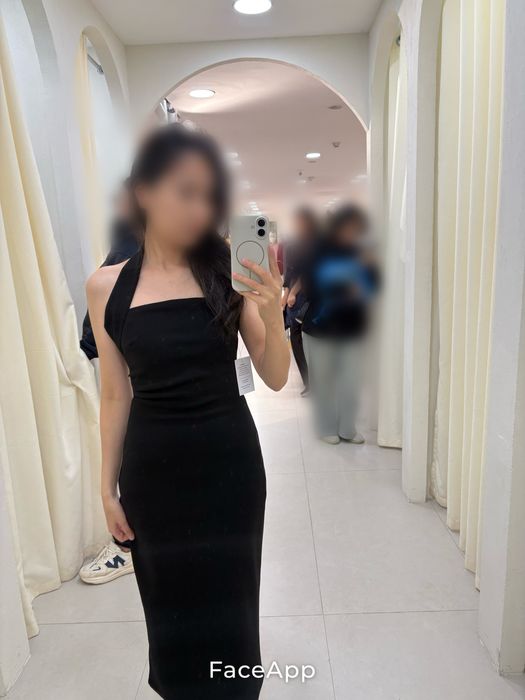 Черное вечернее платье