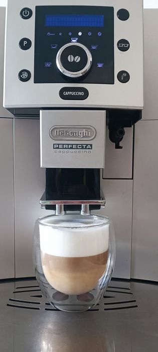 Expresor DeLonghi