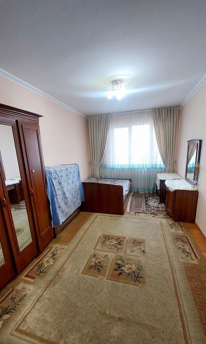 Qizlaga kvartira bor selhoz sampi yonida