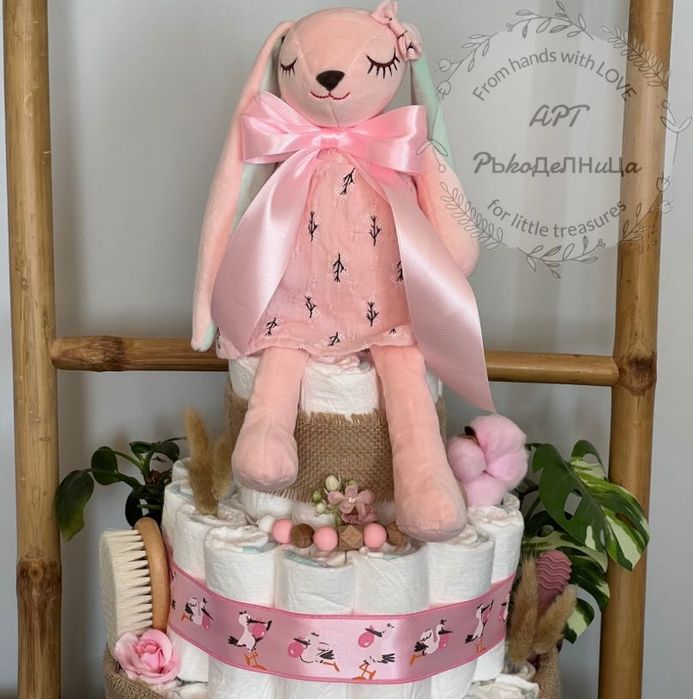Торти от памперси на 3 етажа от “Aрт Ръкоделница”