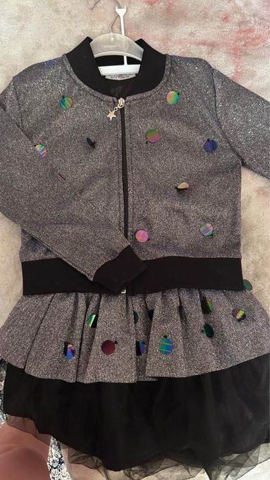 Продам костюм