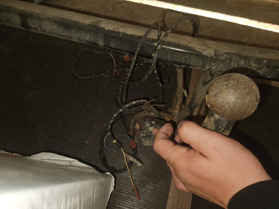 Carlig golf 4 cu instalatie electrica