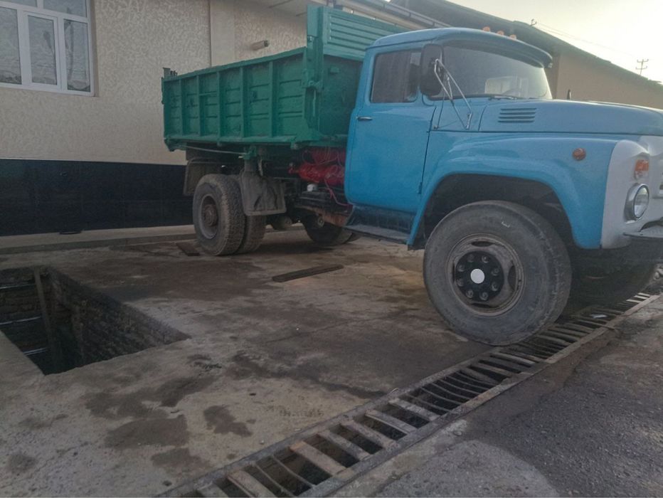 Zil unversal samasval 1986 yil