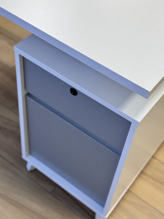 Рабочий стол для офиса