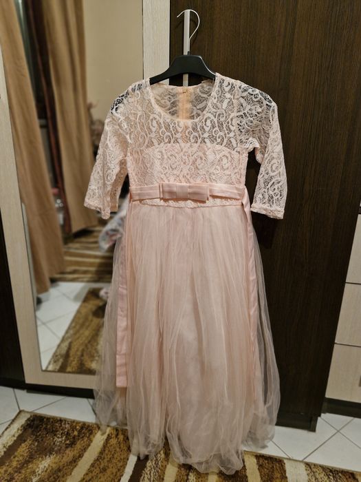 Рокля 130 размер