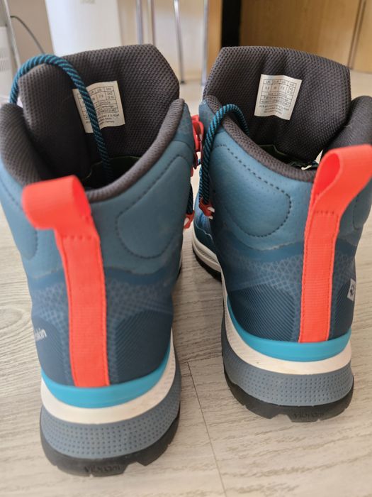 Дамски туристически обувки Jack Wolfskin