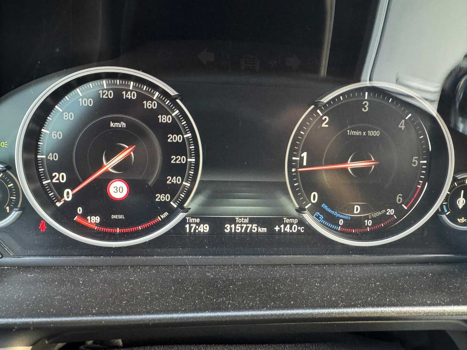 BMW Seria 5 2014 — imagine 5