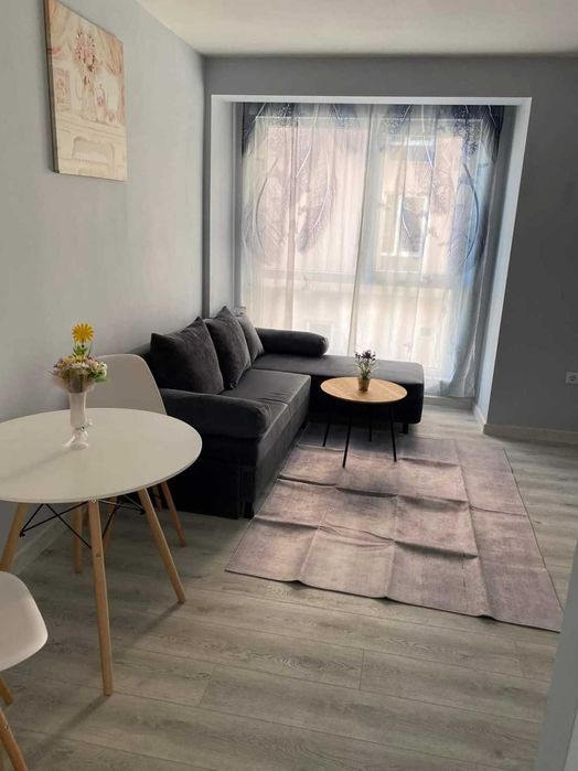 Дава се под наем Двустаен апартамент в Пловдив, Христо Смирненски - 55 кв.м за 325 € - Снимка #1