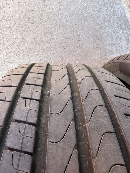 Летни гуми 235/40/19