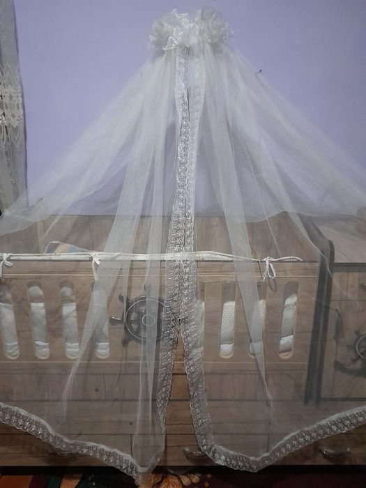 Detskiy mebel: shkaf,kravat