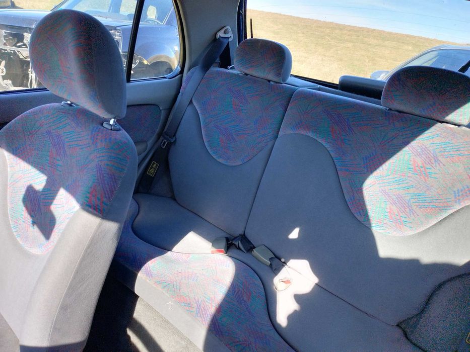 Продавам Nissan Micra K11 1.3 на части.