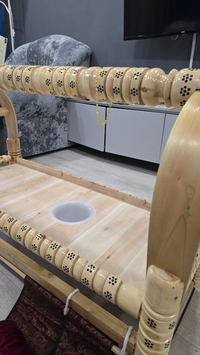 Бесик натуральное дерево