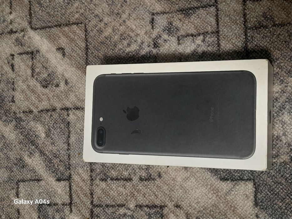 Продам айфон 7+ с каропка