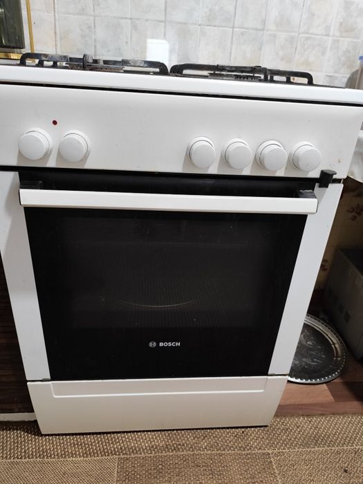 Холодильник, газплита 45000