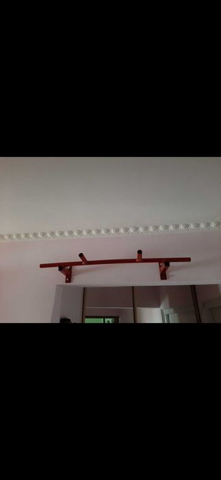 Продам турник на стену для тренировок