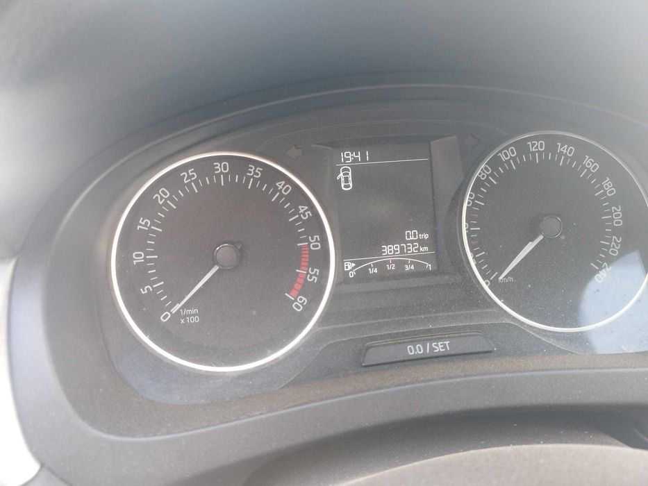 SKODA Rapid 2016 — imagine 5