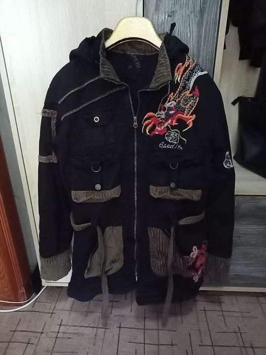 Продам Женскую куртку