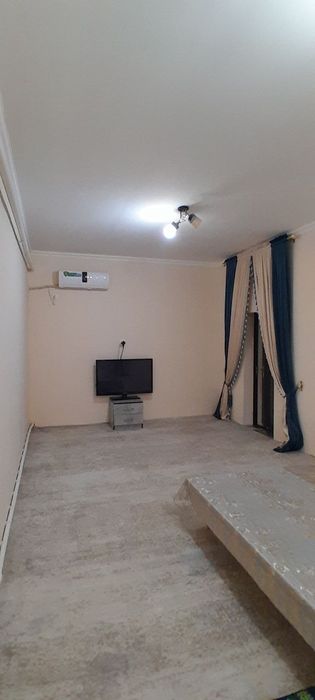 Ховли уй сотилади