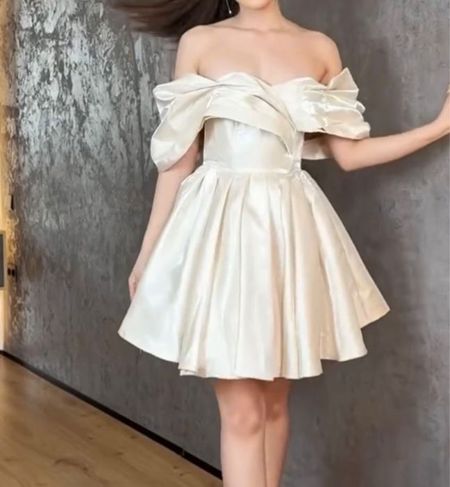 Новое платье про