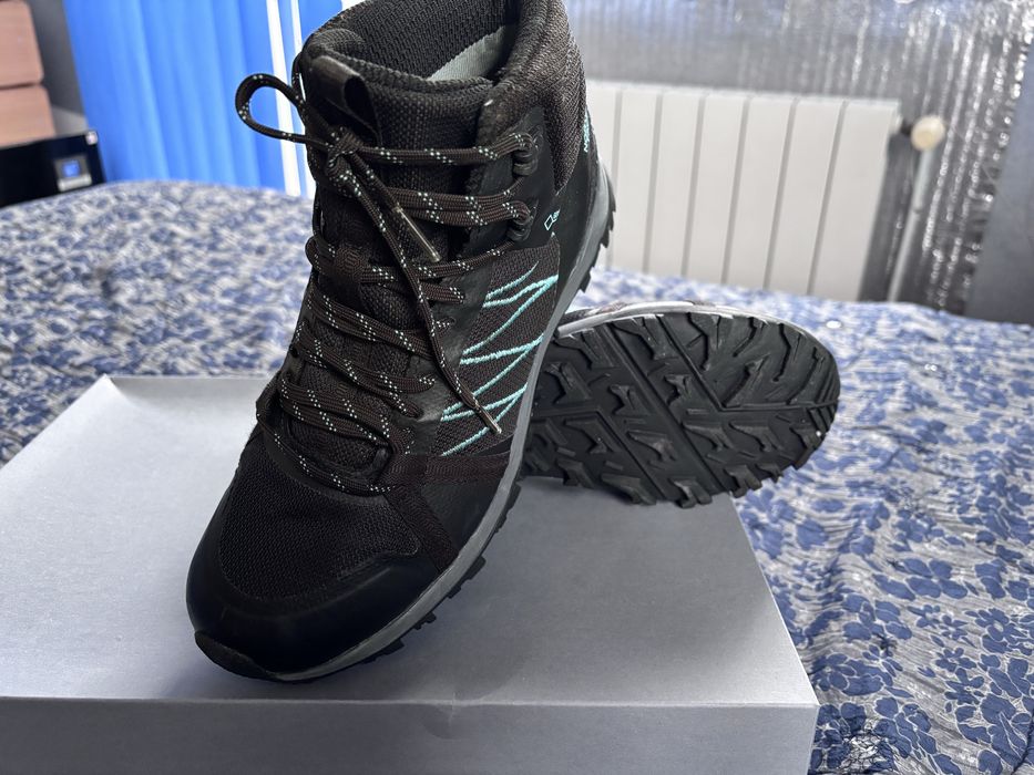 Високи обувки THE NORTH FACE GORE TEX 39,5