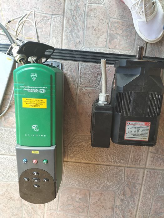 Servodriver servomotor Control Tehnique ABB