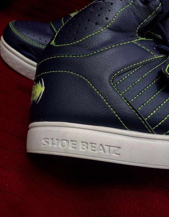 Из США, подростковая обувь, бренда BEATZ BOYS SHOES SZ4 BLUETOOTH