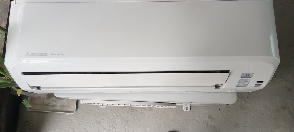 Климатик Mitsubishi SRK35ZMP-S външно тяло + вътрешно