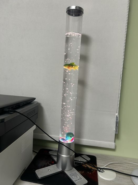 Декоративна лампа с рибки