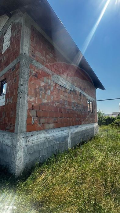 Casă / Vilă cu 6 camere de vânzare
