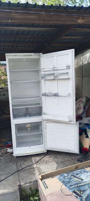 Продам холодильник