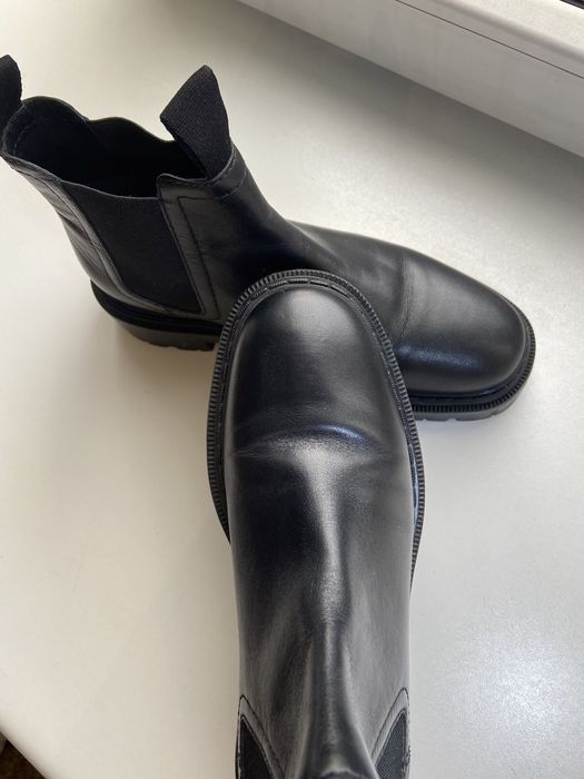 Демисезонные женские ботинки