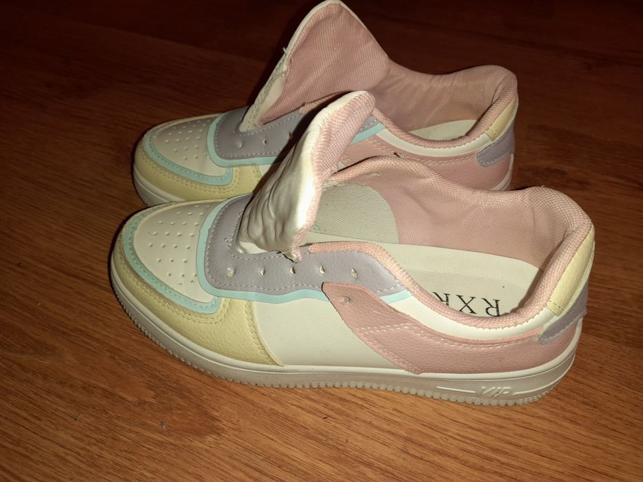 Adidași dama mărimea 37