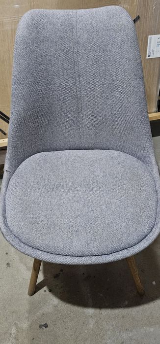 Трапезни и офис столове