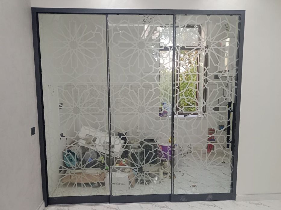 Межкомнатные стеклянные перегородки