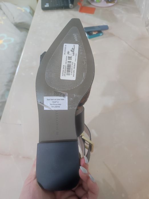 Продам туфли новые, оригинал